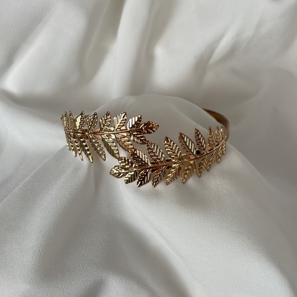 Goddess Accessories - Picture 4 of 7